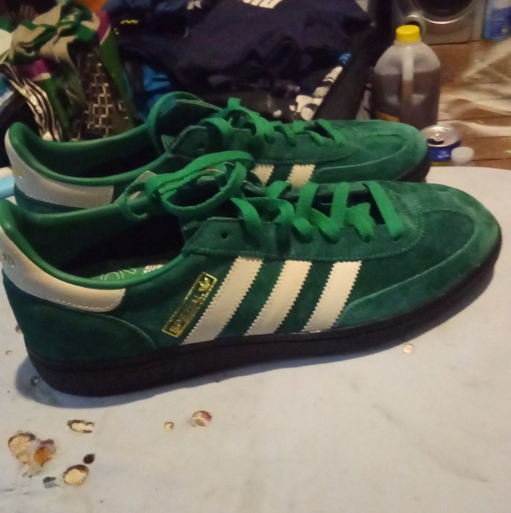 Adidas Special green with white stripes, nwt, no box